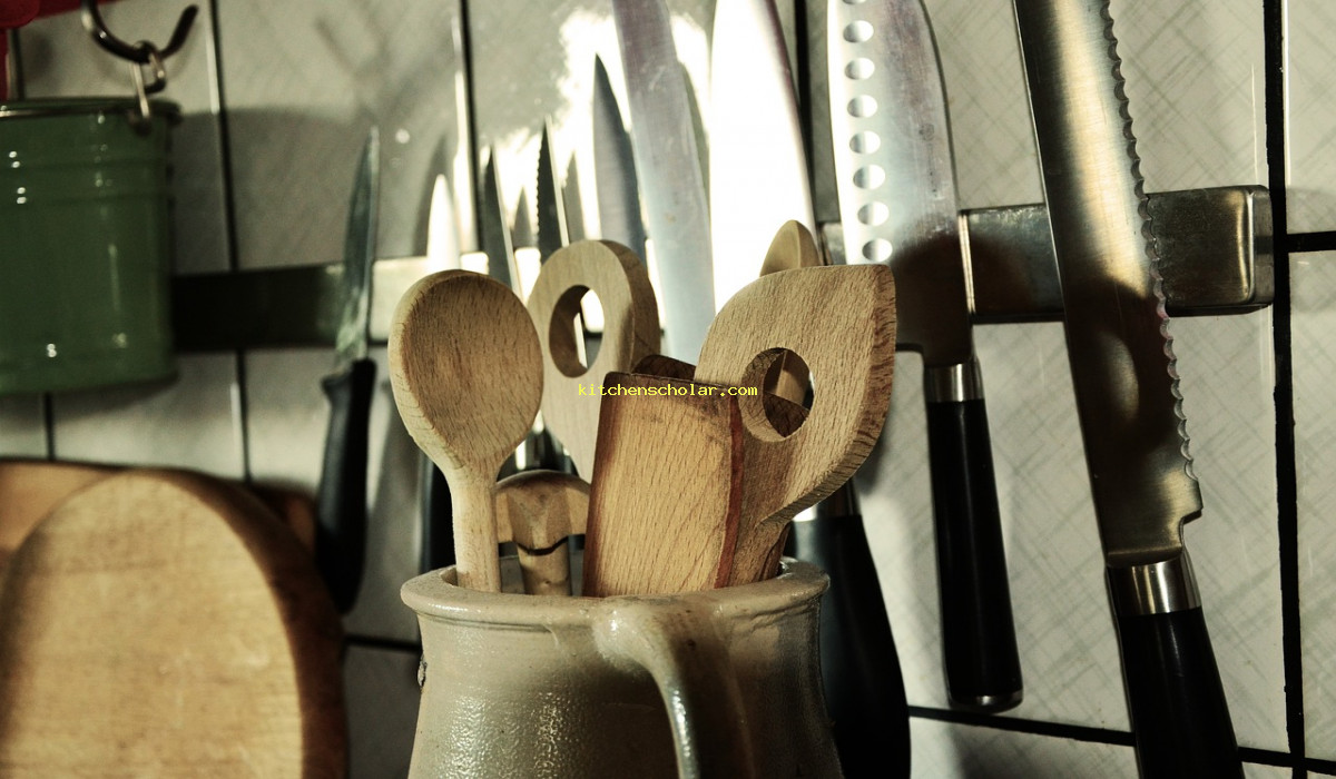 10 Essential Kitchen Utensils for Simplicity & Success in Cooking